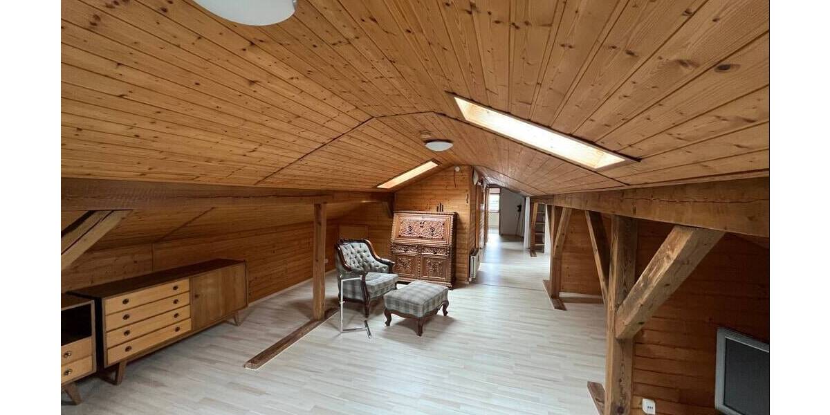 Einfamilienhaus Dillenburg - 7 Zimmer, 131 m&sup2;, 369.000&euro; | Angebot:25667771