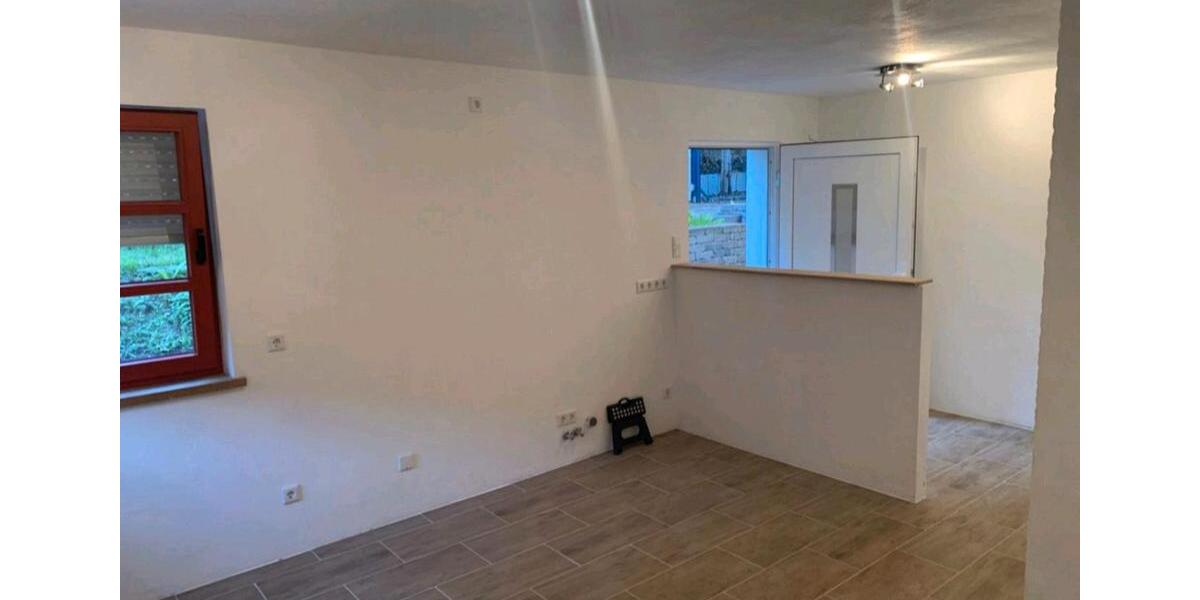 Etagenwohnung Leun - 2 Zimmer, 35 m&sup2;, 320&euro; | Angebot:24627291