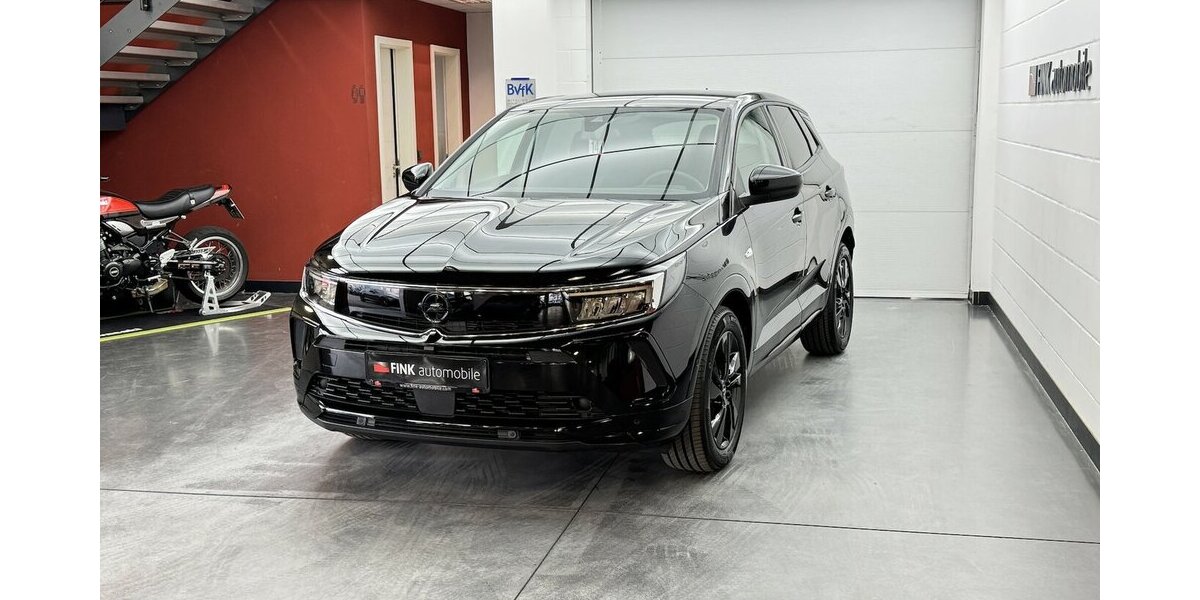 Opel Grandland GS Line 1.2 Turbo 130 LED Carplay Navi 8.700 km 19.840 &euro; Lich 35423
