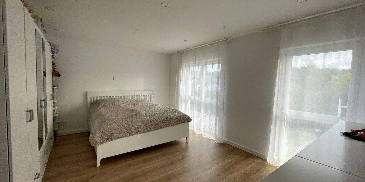 Einfamilienhaus Ehringshausen / Kölschhausen Kölschhausen - 9 Zimmer, 238 m&sup2;, 490.000&euro; | Angebot:25728156