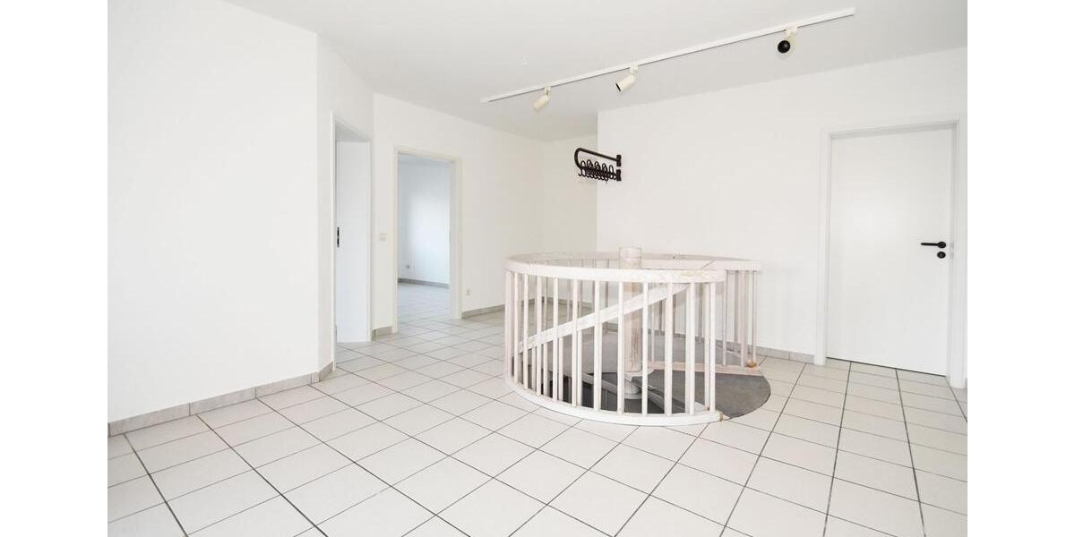 Maisonettenwohnung Pohlheim - 5 Zimmer, 175 m&sup2;, 1.390&euro; | Angebot:24477860