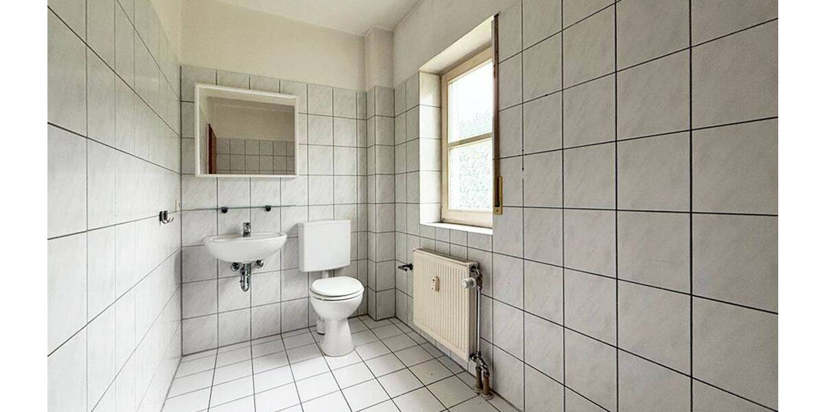 Etagenwohnung Braunfels - 4 Zimmer, 110 m&sup2;, 195.000&euro; | Angebot:25676896