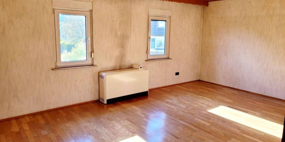 Mehrfamilienhaus, Wohnhaus Weilburg Ahausen - 6 Zimmer, 212 m&sup2;, 259.000&euro; | Angebot:26675034