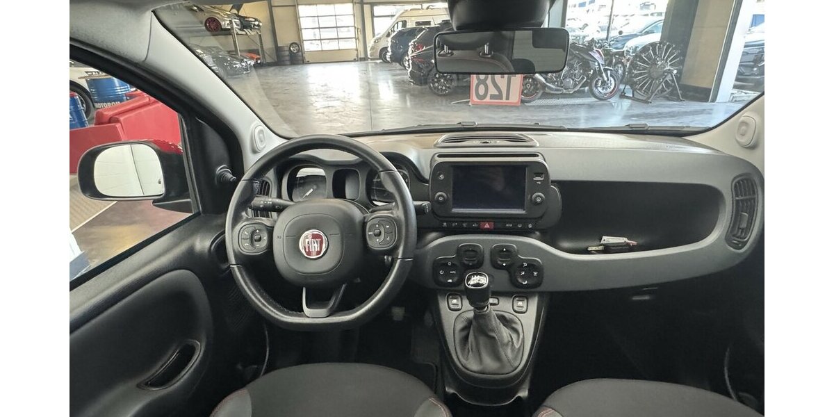 Fiat Panda Cross Red 1.0 Hybrid 1.Hand Neuwertig! 38.820 km 12.220 &euro; Lich 35423