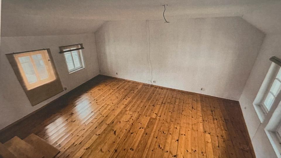 Einfamilienhaus Herborn - 5 Zimmer, 121 m&sup2;, 99.999&euro; | Angebot:26857845