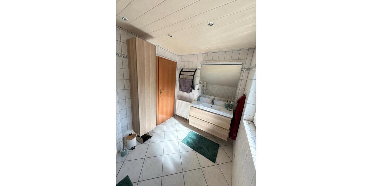 Mehrfamilienhaus, Wohnhaus Ehringshausen - 7 Zimmer, 168 m&sup2;, 335.000&euro; | Angebot:26406531
