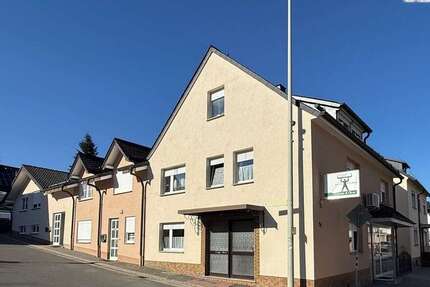 Haus Mengerskirchen - 12 Zimmer, 435 m&sup2;, 495.000&euro; | Angebot:26257674