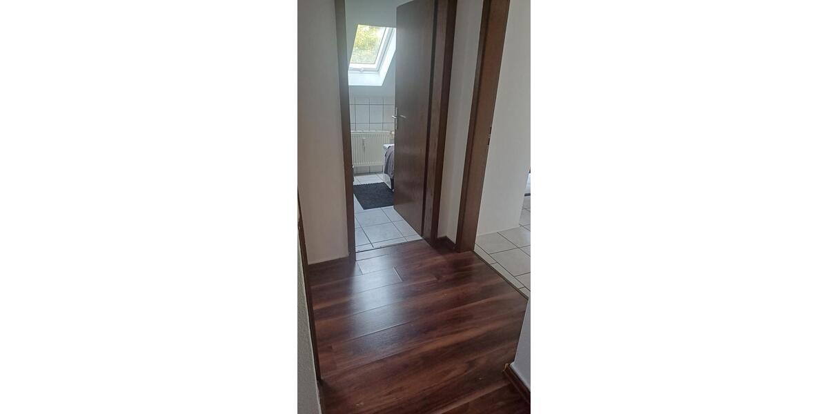 Dachgeschoßwohnung Usingen - 2 Zimmer, 60 m&sup2;, 650&euro; | Angebot:25363085