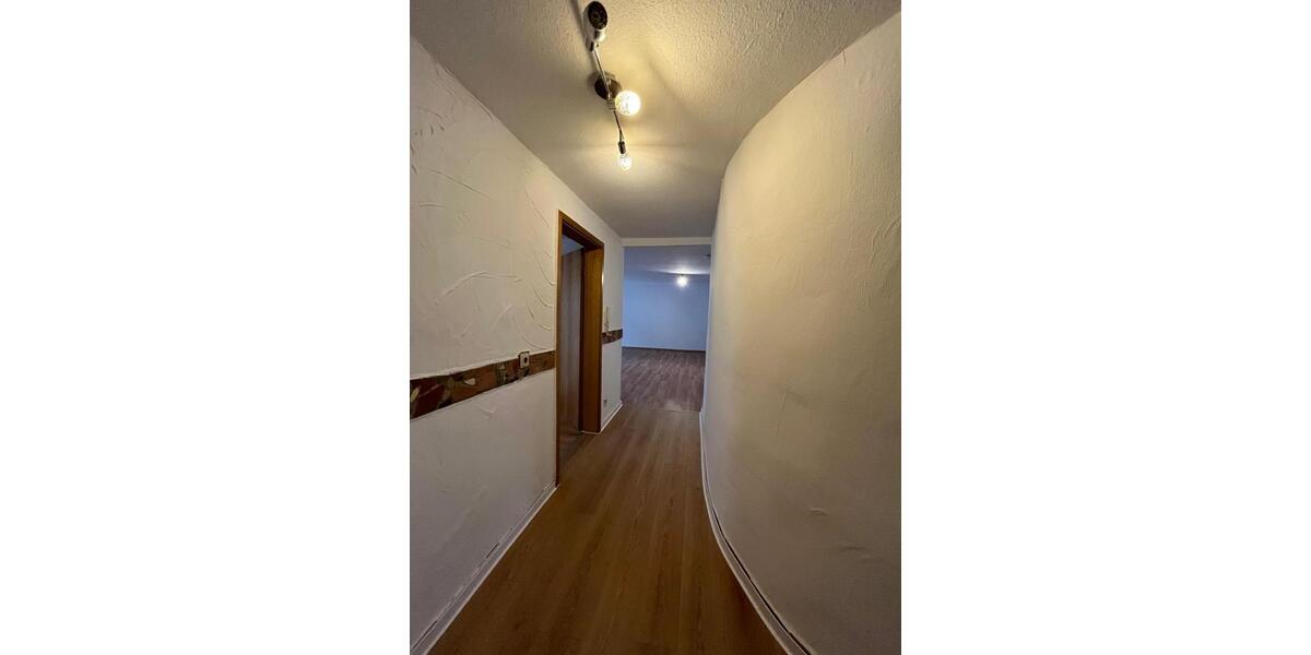 Etagenwohnung Weilburg - 4 Zimmer, 150 m&sup2;, 750&euro; | Angebot:23328092