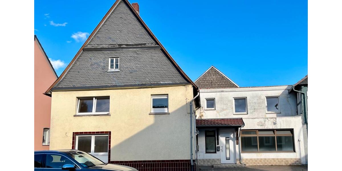 Mehrfamilienhaus, Wohnhaus Solms - 10 Zimmer, 360 m&sup2;, 129.500&euro; | Angebot:21031860