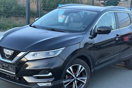 Nissan Qashqai 190.000 km 10.990 &euro; Rockenberg 35519