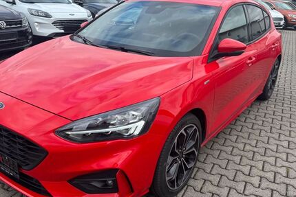 Ford Focus 43.351 km 13.900 &euro; Butzbach 35510