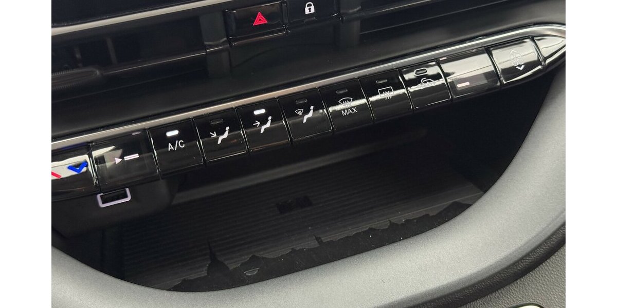 Fiat 500e Action 1. Hand Carplay 12.500 km 14.670 &euro; Lich 35423