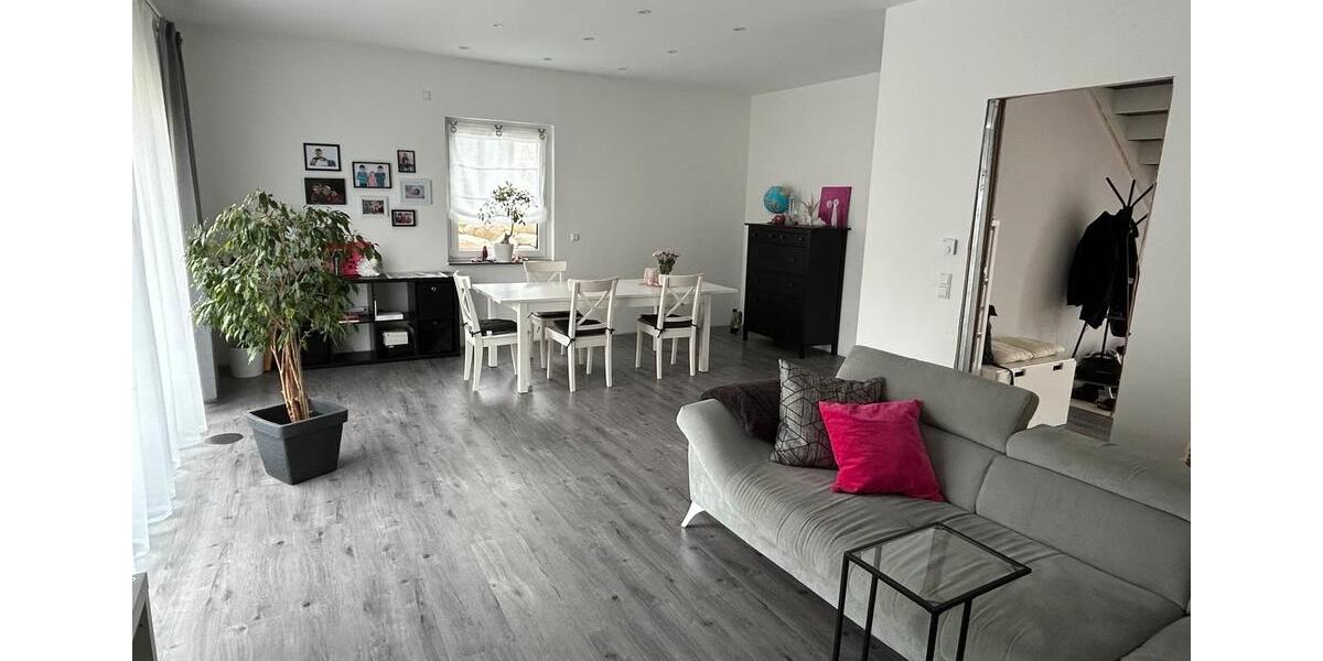 Villa Driedorf - 8 Zimmer, 200 m&sup2;, 550.000&euro; | Angebot:22963880