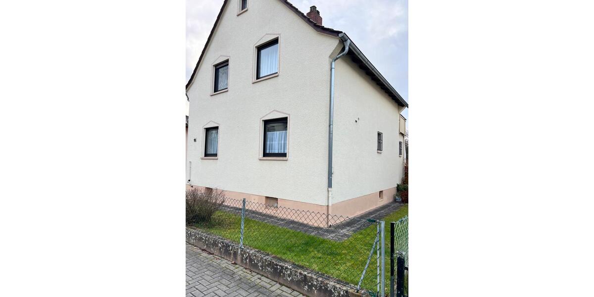 Einfamilienhaus Solms - 4 Zimmer, 110 m&sup2;, 289.000&euro; | Angebot:25867504