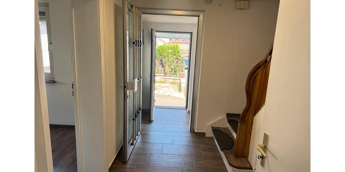 Doppelhaushälfte Haiger - 7 Zimmer, 100 m&sup2;, 125.000&euro; | Angebot:26941775