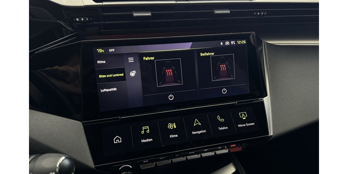 Peugeot 408 GT 130 PureTech EAT8 1.Hand 360° Kamera 21.400 km 24.250 &euro; Lich 35423