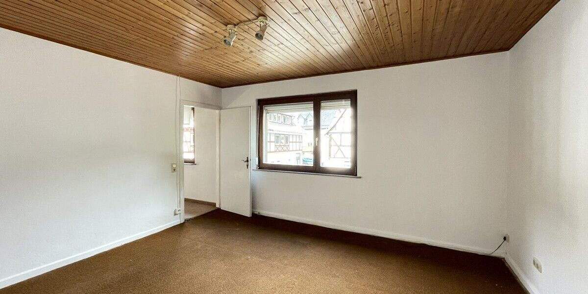 Mehrfamilienhaus, Wohnhaus Dillenburg / Nanzenbach Nanzenbach - 6 Zimmer, 127 m&sup2;, 179.000&euro; | Angebot:25665427