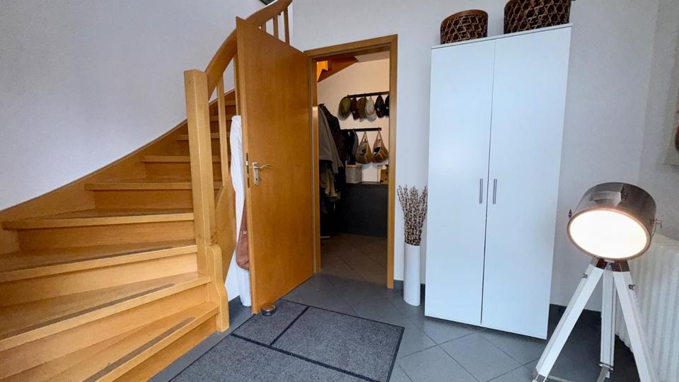 Einfamilienhaus Rockenberg - 6 Zimmer, 232 m&sup2;, 690.000&euro; | Angebot:24694580