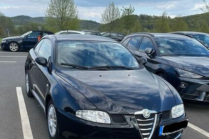 Alfa Romeo GT 147.000 km 7.999 &euro; Reiskirchen 35447