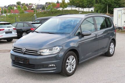 VW Touran 106.800 km 20.587 &euro; Solms-Oberbiel 35606