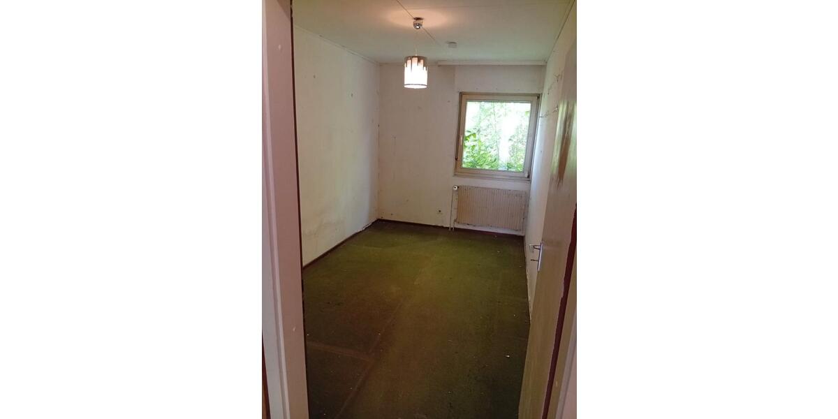 Einfamilienhaus Aßlar - 7 Zimmer, 113 m&sup2;, 160.000&euro; | Angebot:26857798