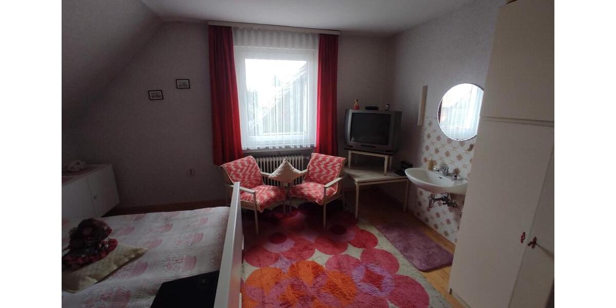 Einfamilienhaus Hungen - 7 Zimmer, 165 m&sup2;, 290.000&euro; | Angebot:26019311