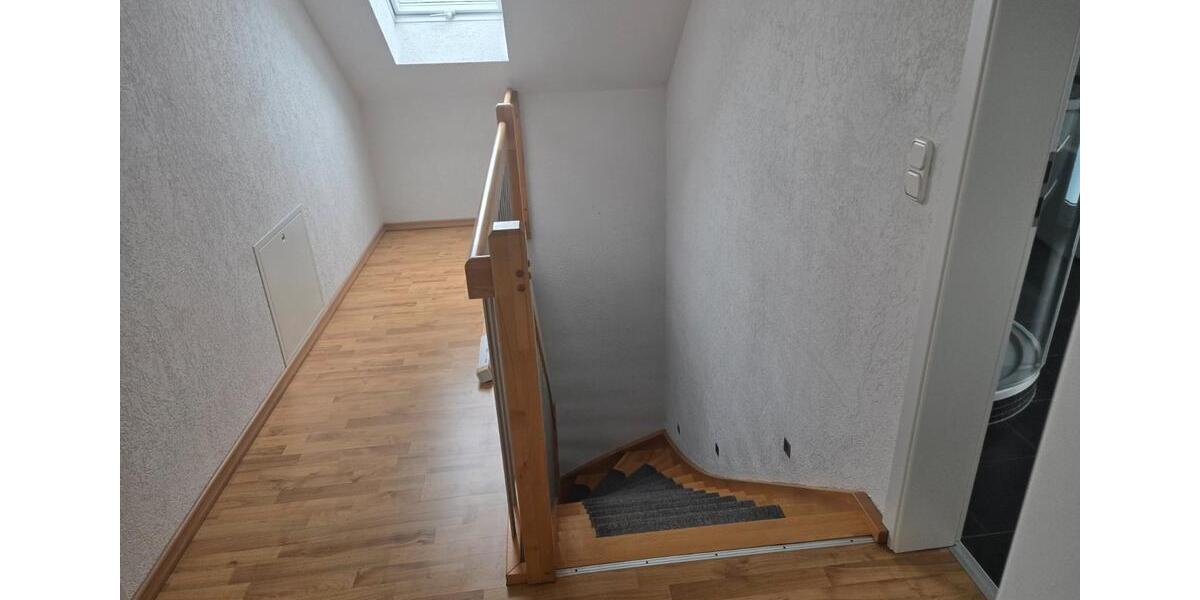 Einfamilienhaus Wölfersheim - 7 Zimmer, 230 m&sup2;, 549.000&euro; | Angebot:25979744