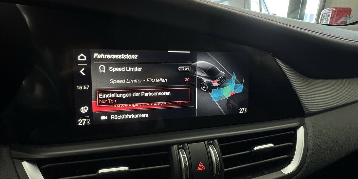 Alfa Romeo Giulia 2.0 Competizione Q4 Turbo Panoramadach 17.100 km 38.460 &euro; Lich 35423