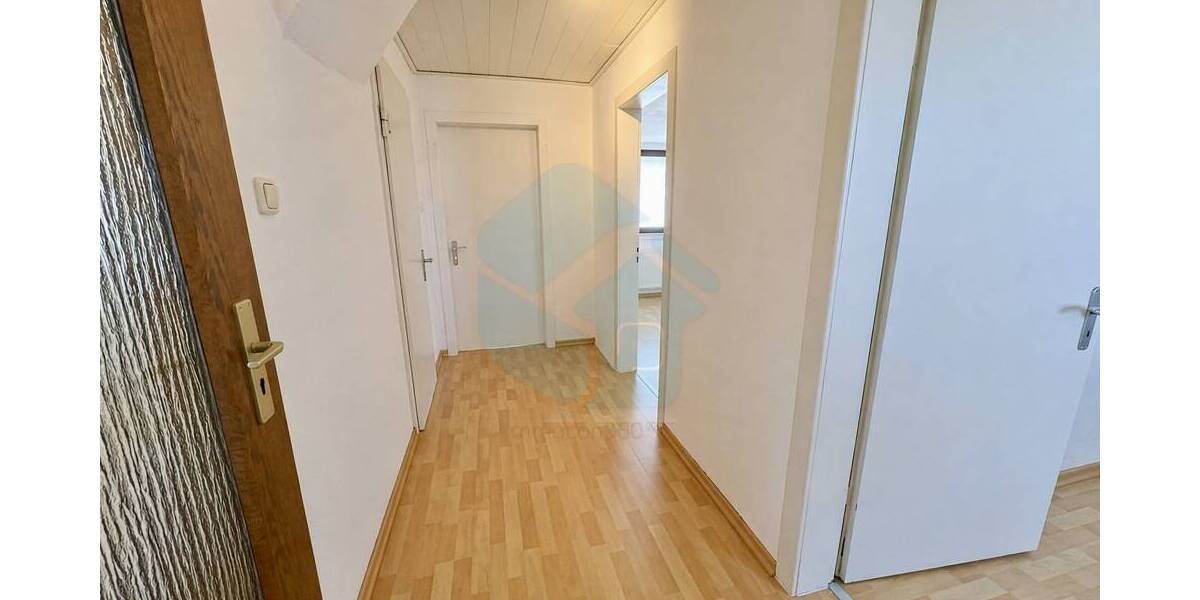 Doppelhaushälfte Butzbach - 7 Zimmer, 149 m&sup2;, 429.000&euro; | Angebot:26433959