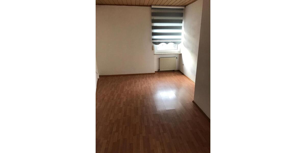 Hochparterre Gießen Anneröder Siedlung - 3 Zimmer, 70 m&sup2;, 900&euro; | Angebot:19585165