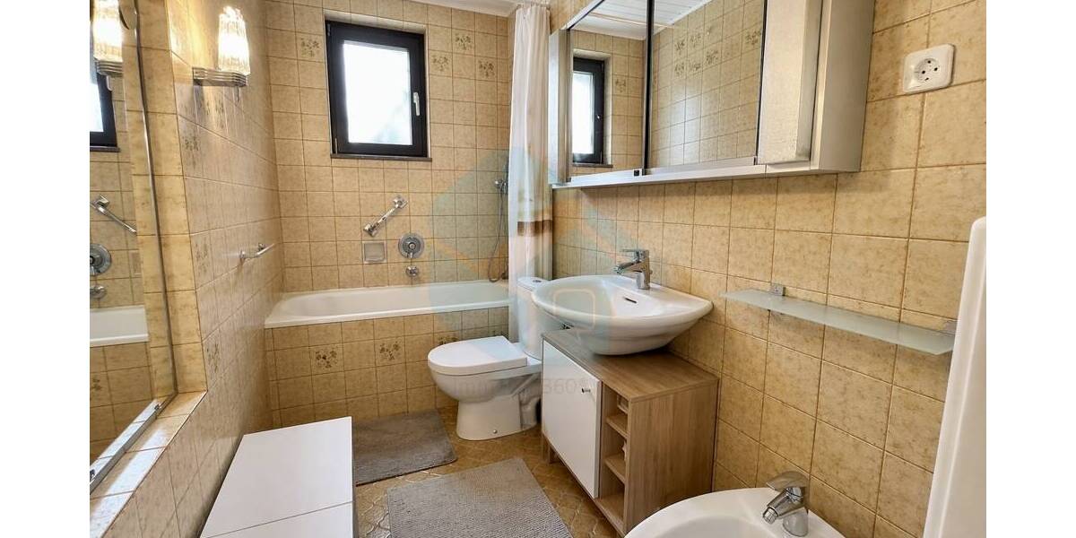 Doppelhaushälfte Butzbach - 7 Zimmer, 149 m&sup2;, 429.000&euro; | Angebot:26433959