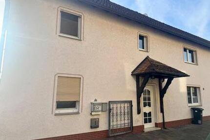 Haus Hungen - 3 Zimmer, 95 m&sup2;, 750&euro; | Angebot:26216373