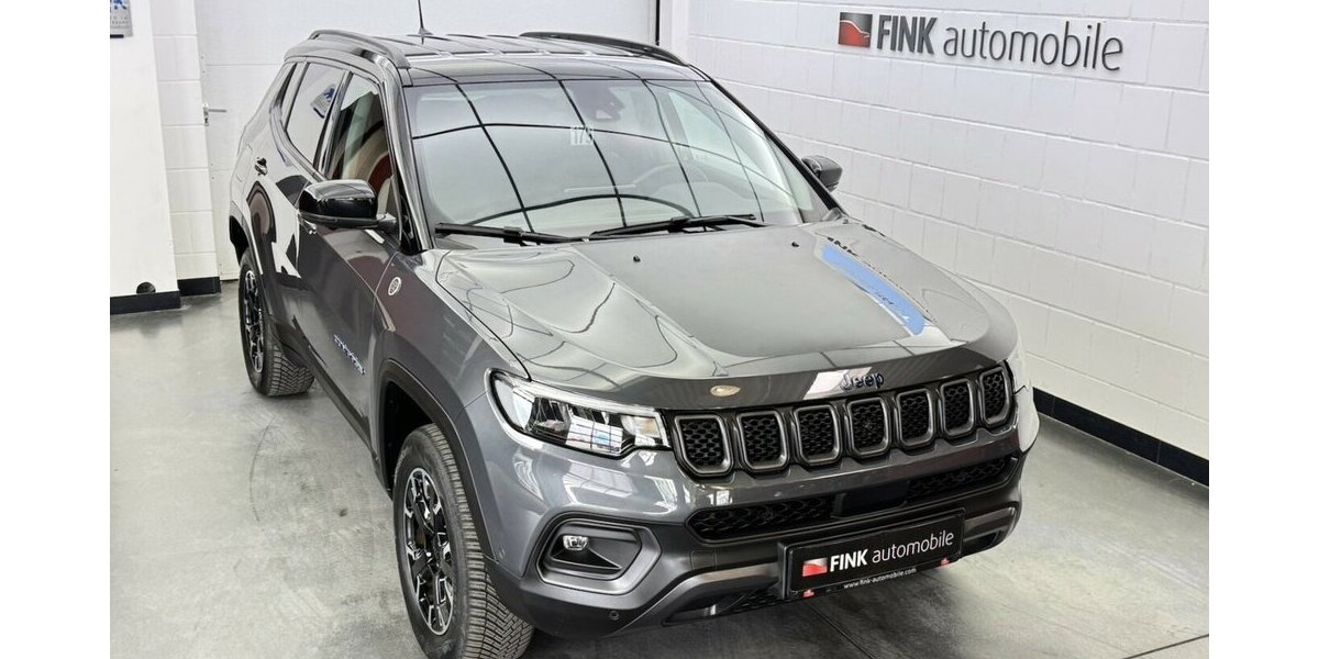 Jeep Compass Trailhawk Plug-In Hybrid 4WD LED 360CAM 27.100 km 26.660 &euro; Lich 35423