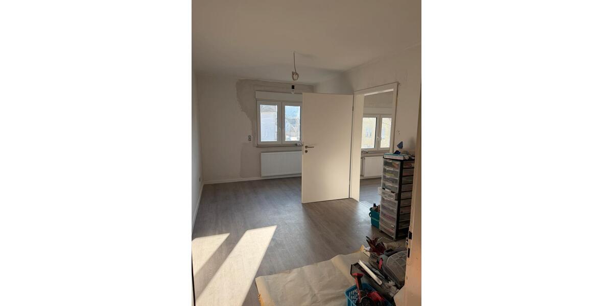 Etagenwohnung Staufenberg - 5 Zimmer, 130 m&sup2;, 1.200&euro; | Angebot:25843146