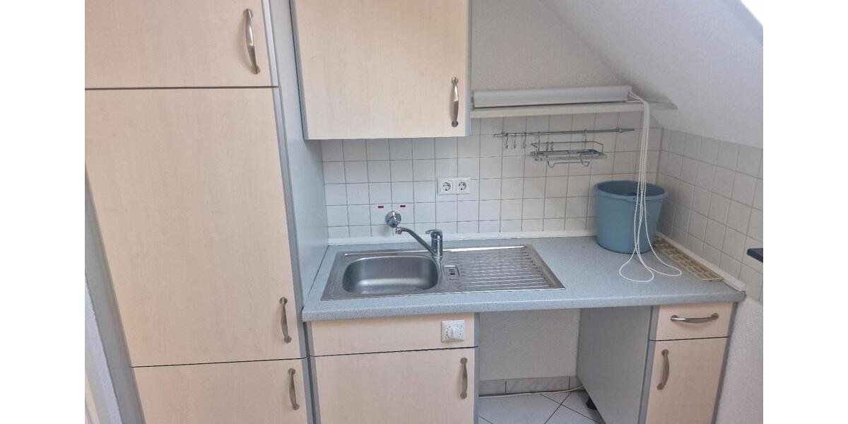 Dachgeschoßwohnung Wölfersheim - 1 Zimmer, 65 m&sup2;, 700&euro; | Angebot:25475951