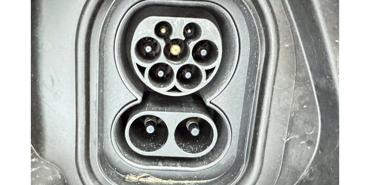 Opel Corsa e Edition 1.Hand 50 kWh Carplay Tempomat 13.400 km 14.620 &euro; Lich 35423