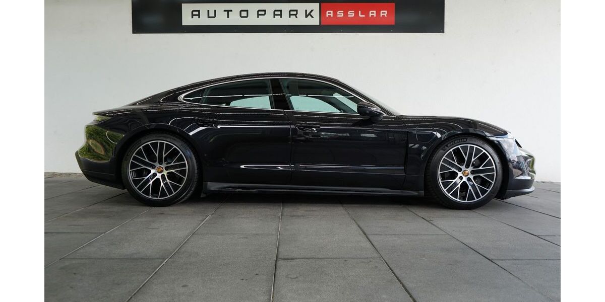 Porsche Taycan 61.700 km 61.880 &euro; Asslar 35614