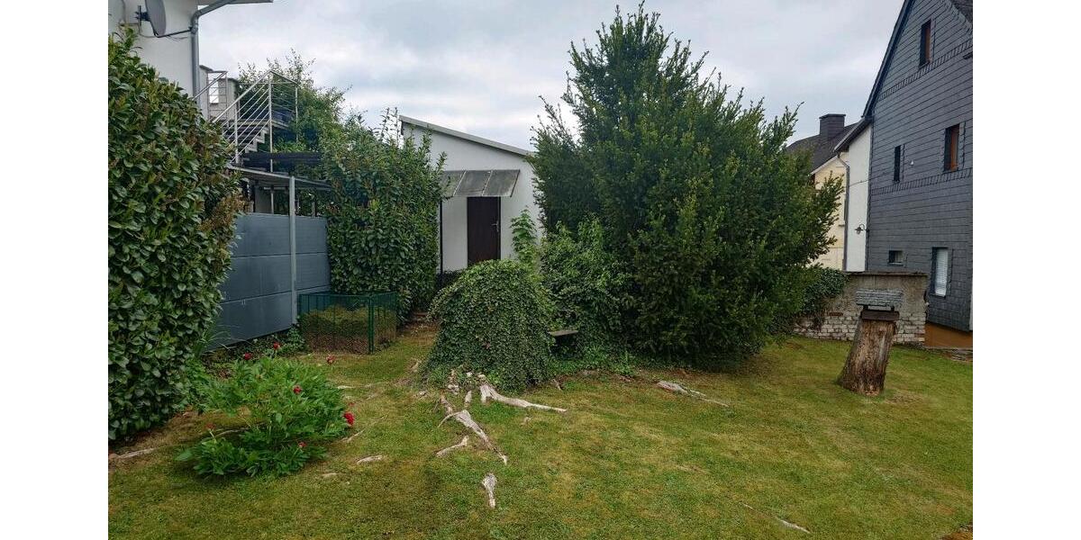 Einfamilienhaus Aßlar - 8 Zimmer, 150 m&sup2;, 350.000&euro; | Angebot:26496954