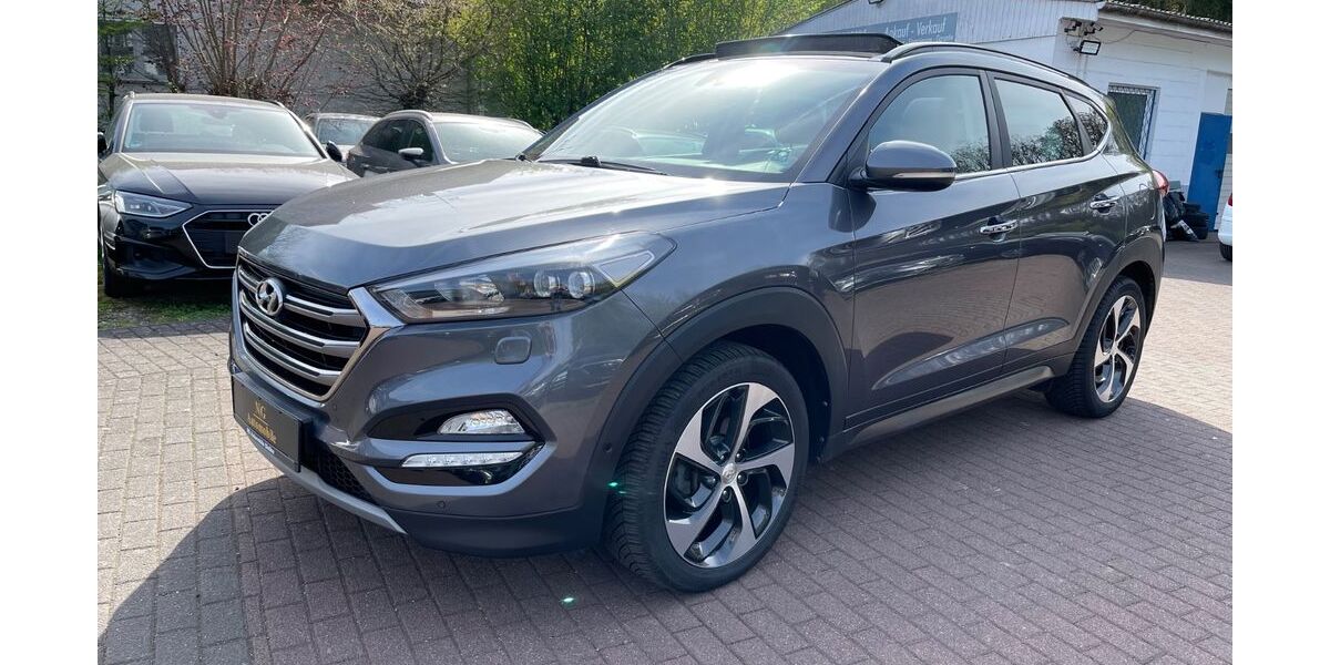 Hyundai TUCSON 136.000 km 14.990 &euro; Biebertal 35444