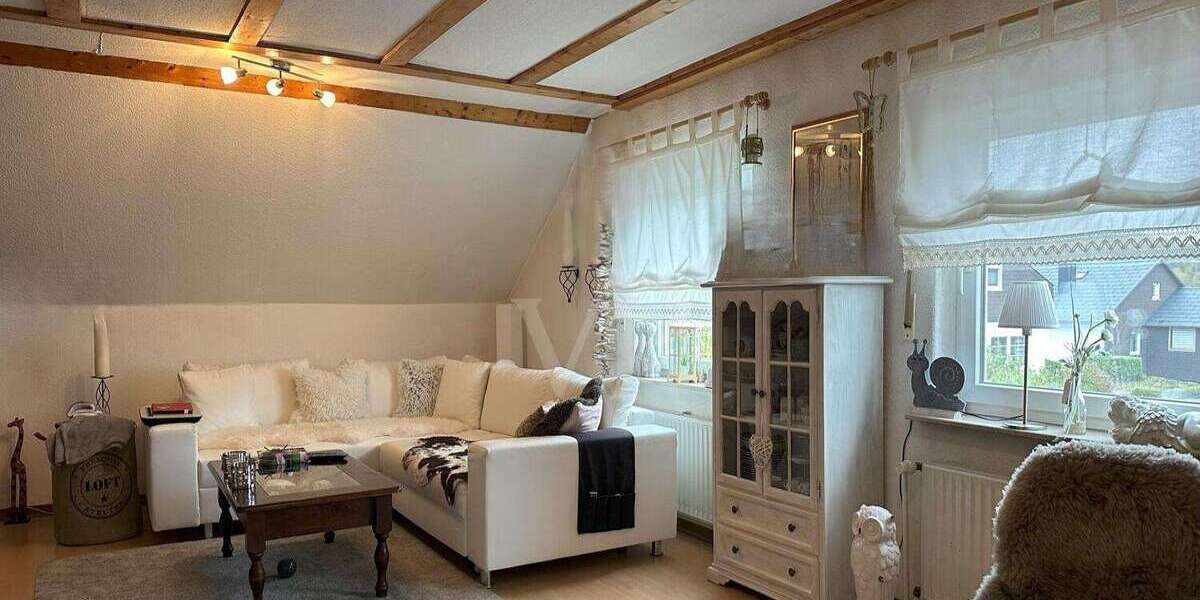 Etagenwohnung Dillenburg / Niederscheld Niederscheld - 8 Zimmer, 216 m&sup2;, 249.000&euro; | Angebot:23316521