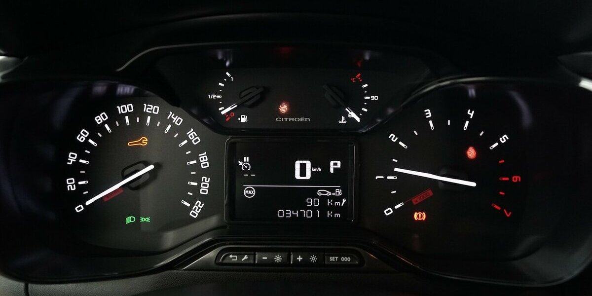 Citroen C3 Max PureTech 110 EAT6 CarPlay FULL LED 34.696 km 13.900 &euro; Lich 35423