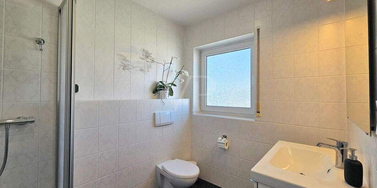 Etagenwohnung Usingen - 4 Zimmer, 93 m&sup2;, 299.000&euro; | Angebot:25695534