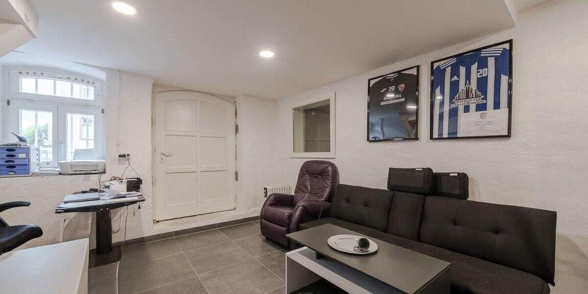 Mehrfamilienhaus, Wohnhaus Usingen - 7 Zimmer, 165 m&sup2;, 698.500&euro; | Angebot:25742957