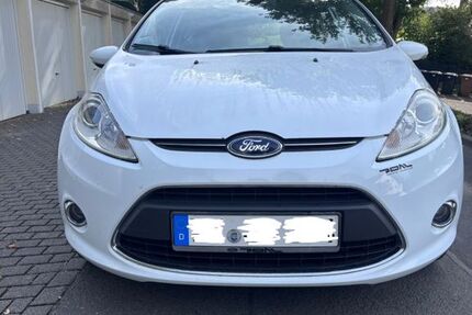 Ford Fiesta 142.400 km 3.300 &euro; Wetzlar 35578