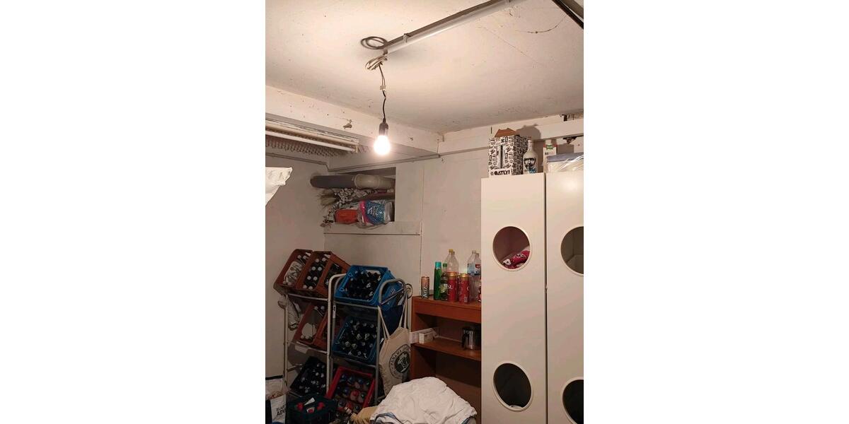 Einfamilienhaus Herborn - 10 Zimmer, 231 m&sup2;, 175.000&euro; | Angebot:26954713