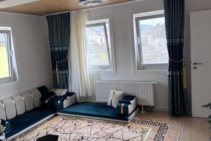 Wohnung Ehringshausen - 3 Zimmer, 75 m&sup2;, 700&euro; | Angebot:26042477