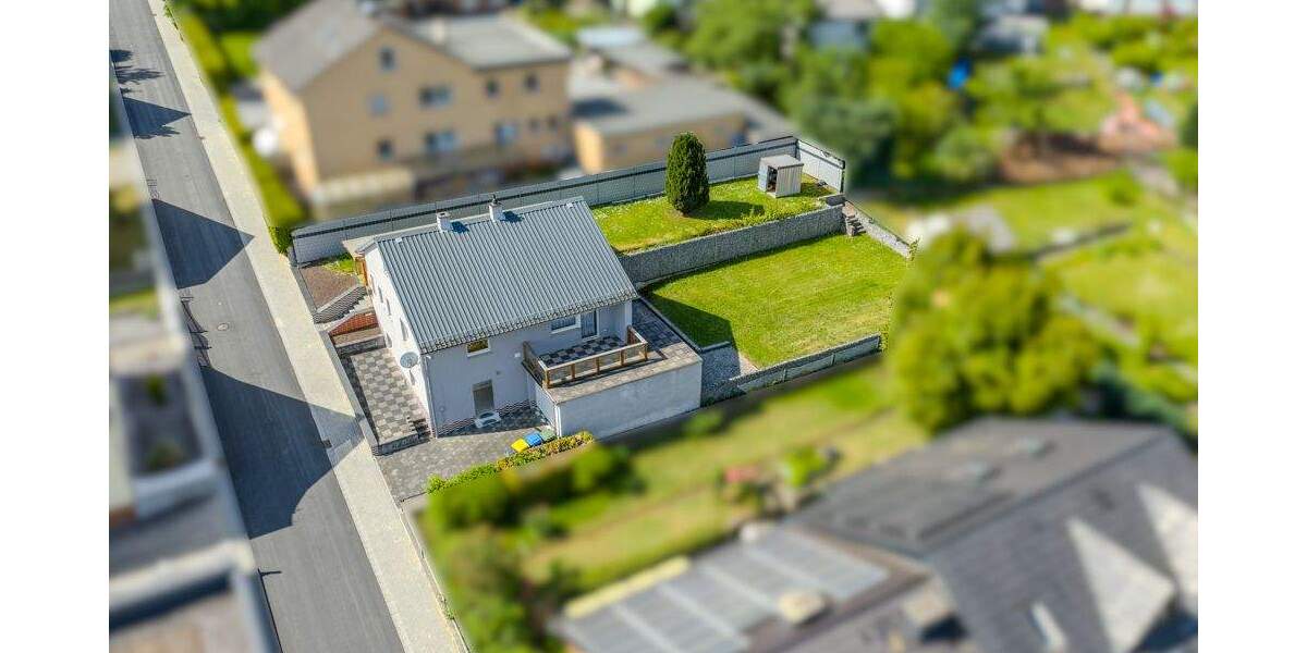Einfamilienhaus Bad Endbach Hartenrod - 4 Zimmer, 122 m&sup2;, 75.000&euro; | Angebot:25704708