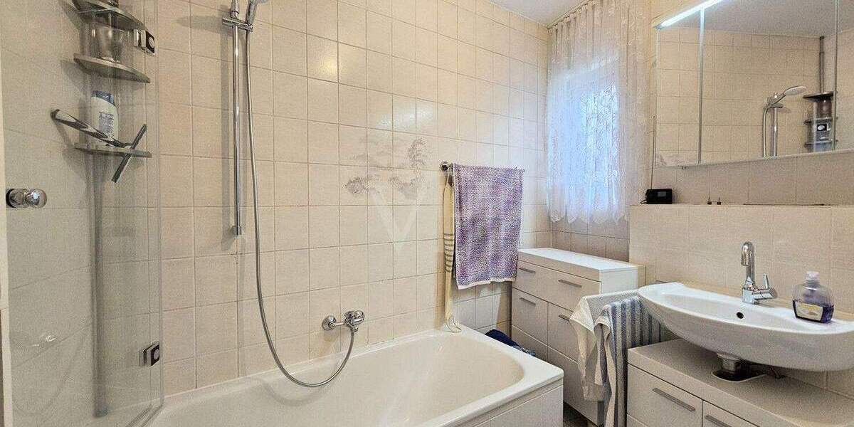 Mehrfamilienhaus, Wohnhaus Neu-Anspach Anspach - 5 Zimmer, 163 m&sup2;, 449.000&euro; | Angebot:25695531