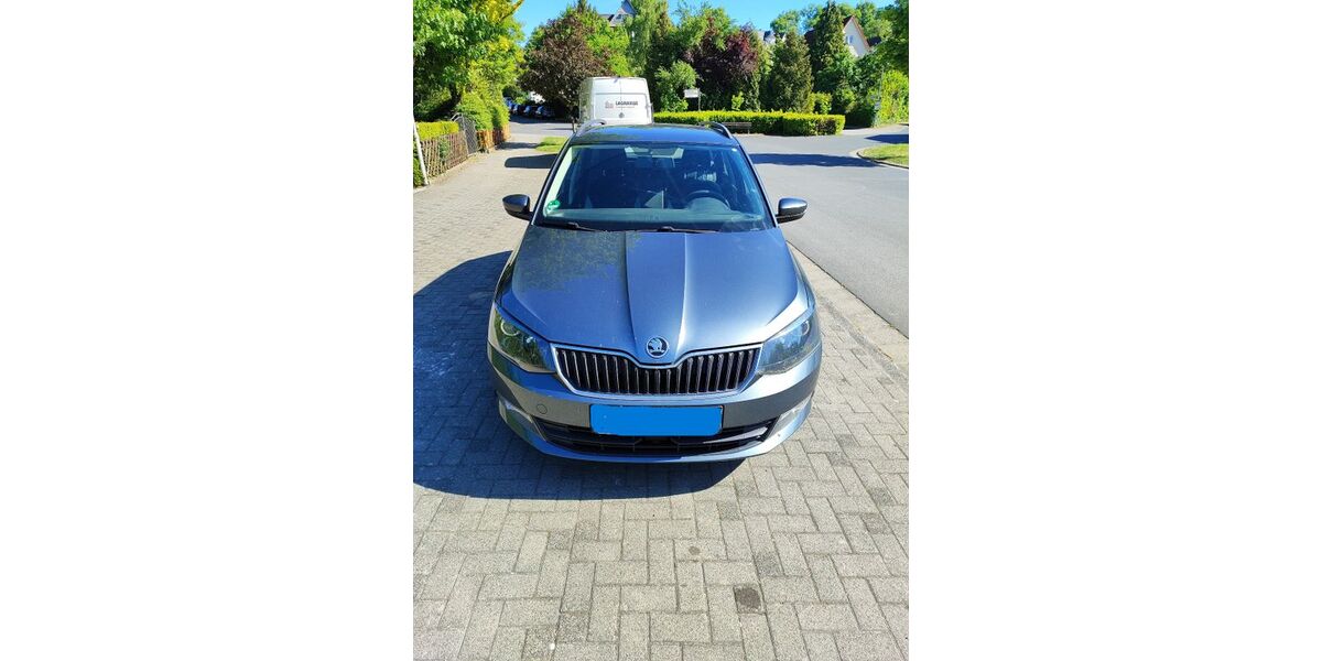 Skoda Fabia 213.727 km 4.700 &euro; Braunfels 35619
